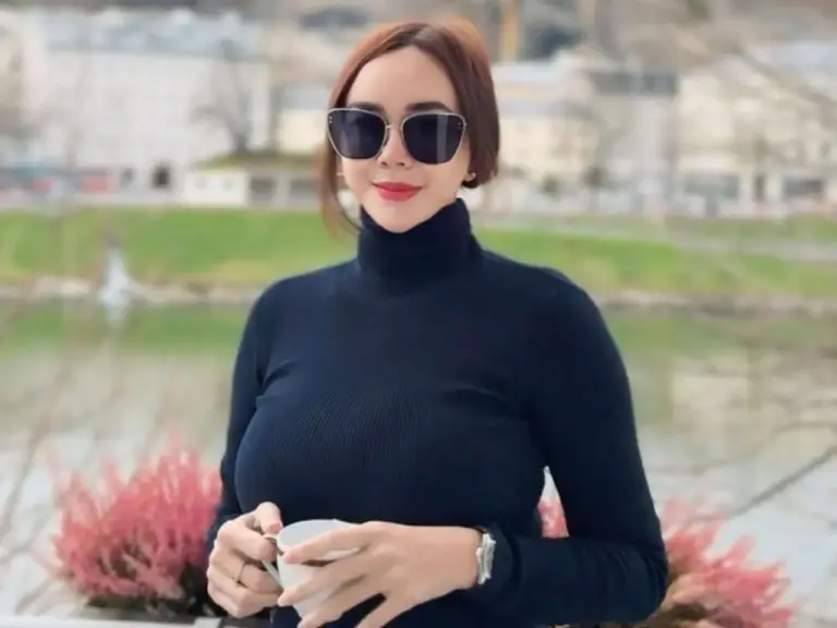 Aura Kasih Bantah Tegas Isu Kedekatan dengan Ridwan Kamil, Prioritaskan Perwalian Anak