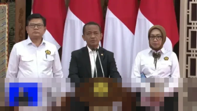 Bahlil Lahadalia: “RUPTL 2025-2034 Terhijau Sepanjang Masa,” Targetkan 76% Pembangkit Baru EBT