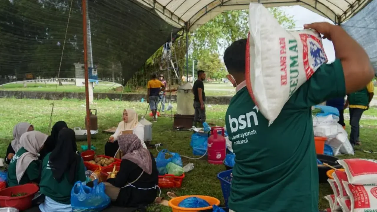Bank Syariah Nasional Beri Relaksasi Pembiayaan untuk 8.000 Warga Terdampak Bencana Sumatra