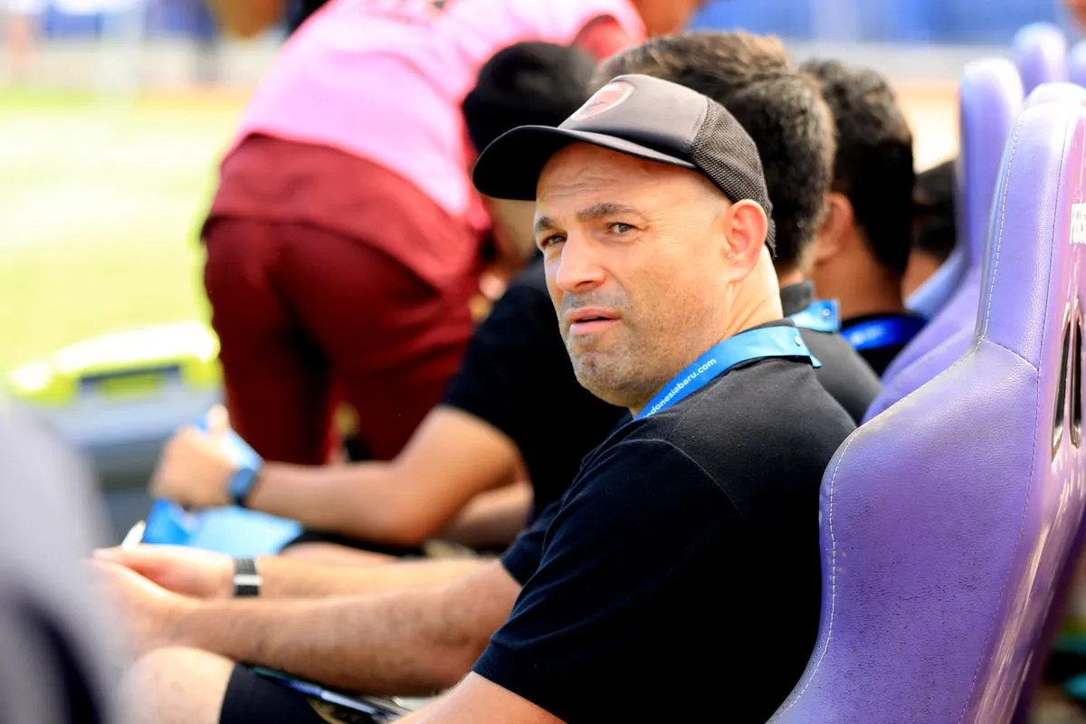 Persebaya Beri Kontrak Panjang Pada Bernardo Tavares Hingga 2028