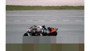 Bezzecchi: “Belum Pikirkan Kontrak Baru,” Fokus Tingkatkan Performa Aprilia di MotoGP 2026
