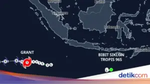 BMKG: Bibit Siklon 96S Berpotensi Picu Cuaca Ekstrem di NTB hingga NTT