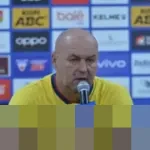 Bojan Hodak Tegaskan Bobotoh: “Jangan Nyalakan Flare, Persib Tak Mau Didenda Lagi”
