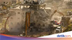 Buldoser Israel Hancurkan Gedung Permukiman di Yerusalem Timur, 100 Warga Palestina Kehilangan Tempat Tinggal