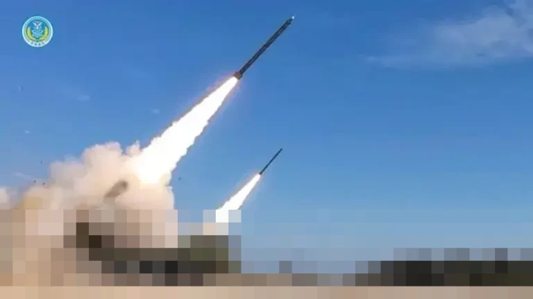 China Intensifkan Latihan Perang Terbesar, Kerahkan Roket dan Pembom untuk Kepung Taiwan China Intensifkan Latihan Perang Terbesar, Kerahkan Roket dan Pembom untuk Kepung Taiwan