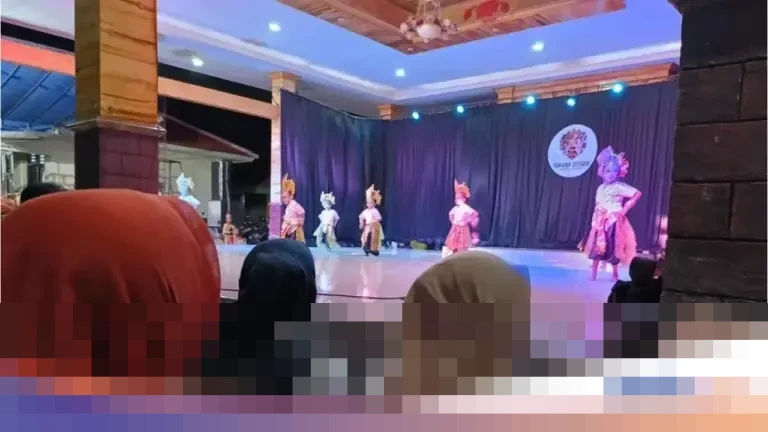 CT ARSA Foundation Peringati 7 Tahun Sanggar Seni Taruna Budaya Lewat ‘Parade Jaranan Jatim’ di Lumajang