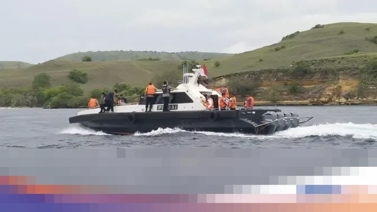 Cuaca Buruk dan Arus Deras Hambat Pencarian Pelatih Valencia Martin Carreras di Labuan Bajo