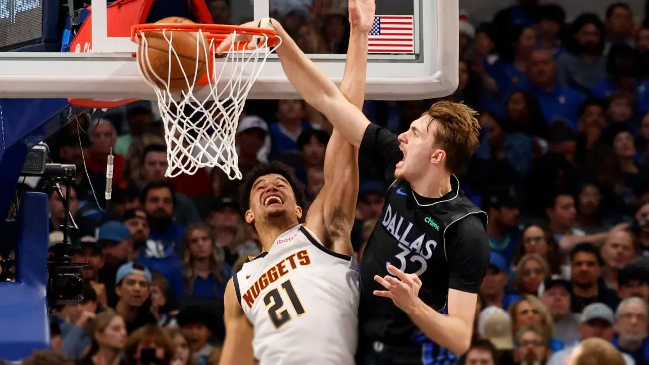 Dallas Mavericks Hentikan Rekor Tandang Denver Nuggets 126-121, Flagg dan Davis Gemilang