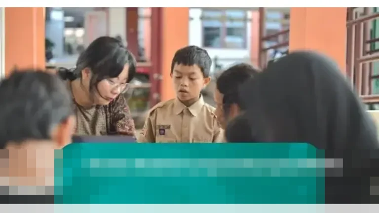 Dari Jalanan Bersepeda Jual Ikan, Risky Kini Merajut Asa di Sekolah Rakyat Medan