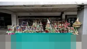 Dari Trotoar Pintu Besar Selatan, Asa Pedagang Terompet Menggema Jelang Pergantian Tahun