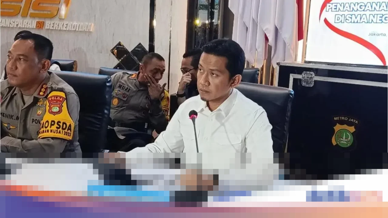 Densus 88 Amankan Tujuh Tersangka Teroris Jaringan NII-AD Jelang Perayaan Nataru 2026 Densus 88 Amankan Tujuh Tersangka Teroris Jaringan NII-AD Jelang Perayaan Nataru 2026