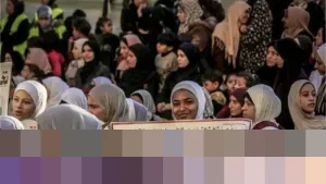 Di Tengah Gempuran Israel, Gaza Rayakan Penghormatan 500 Penghafal Al-Qur’an dengan Penuh Semangat