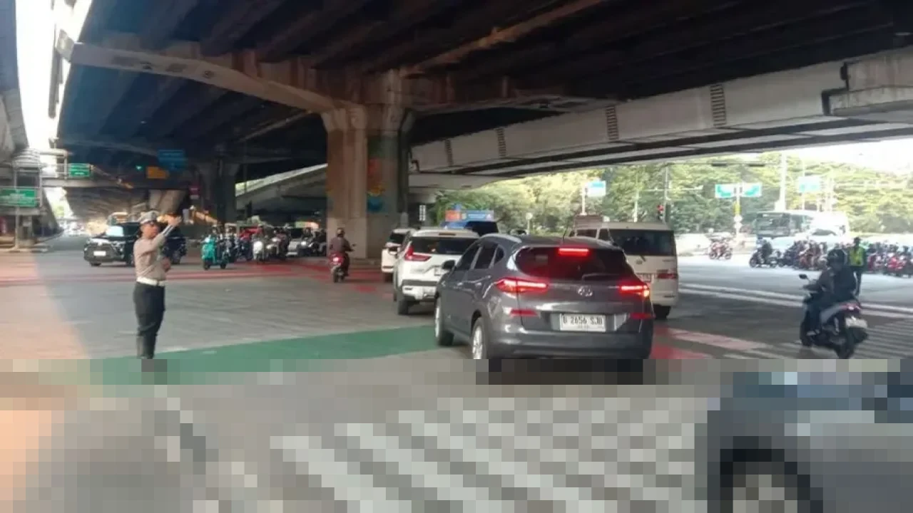 Dishub DKI Terapkan Rekayasa Lalu Lintas di TMII dan Ragunan Jelang Malam Tahun Baru 2026 Dishub DKI Terapkan Rekayasa Lalu Lintas di TMII dan Ragunan Jelang Malam Tahun Baru 2026