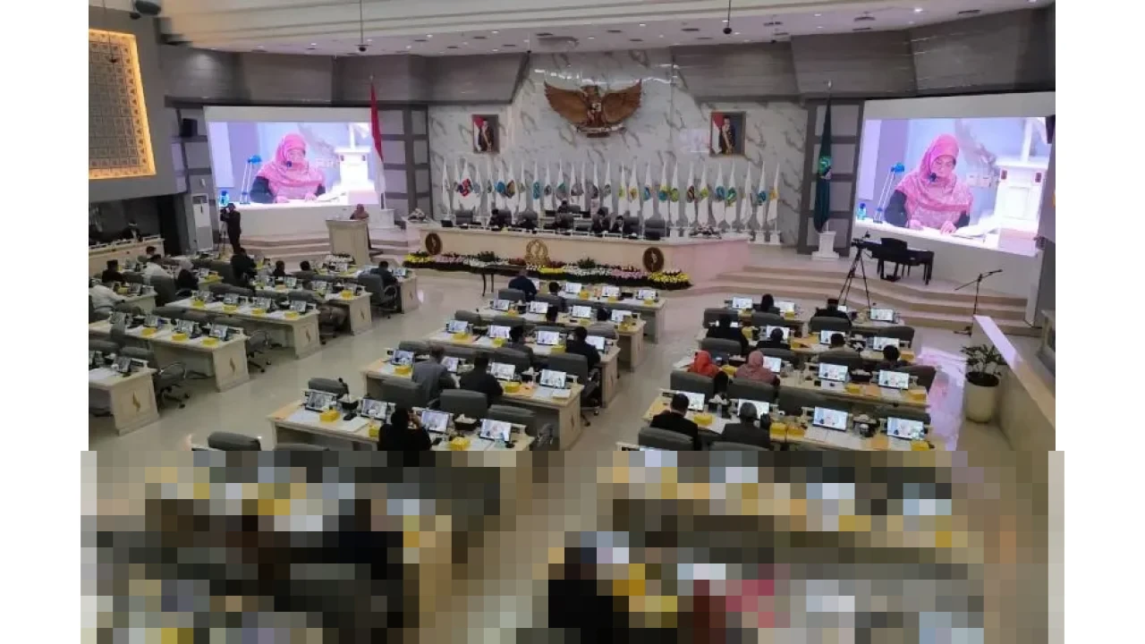 DPRD Jawa Barat Resmi Sahkan Lima Perda Baru, Fokus pada Pertambangan dan Administrasi Kependudukan