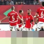 Drama 10 Pemain: Gol Penalti Mohamed Salah Pastikan Mesir Lolos ke 16 Besar Piala Afrika 2025