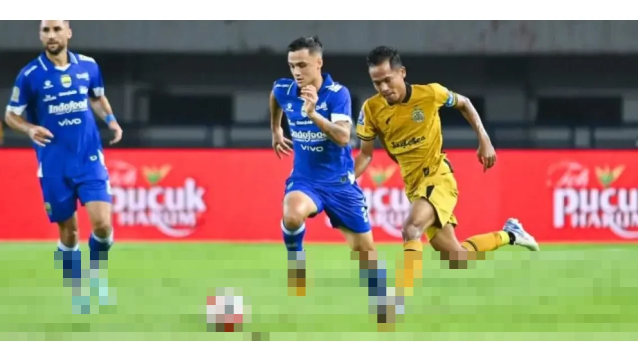 Dua Bersaudara Reijnders Puncaki Klasemen di Dua Benua: Eliano di Bandung, Tijjani di Manchester