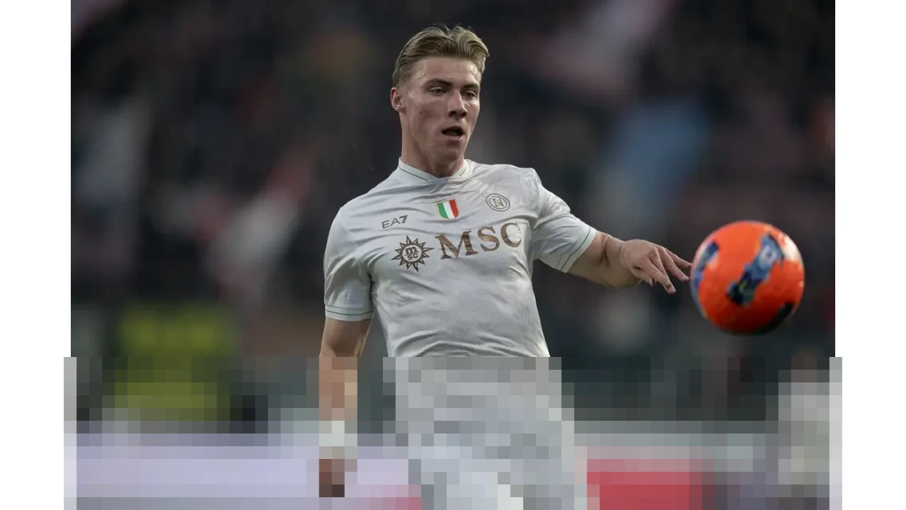 Dua Gol Kaki Kanan Rasmus Hojlund Bawa Napoli Tundukkan Cremonese, Samai Rekor Era Maradona Dua Gol Kaki Kanan Rasmus Hojlund Bawa Napoli Tundukkan Cremonese, Samai Rekor Era Maradona