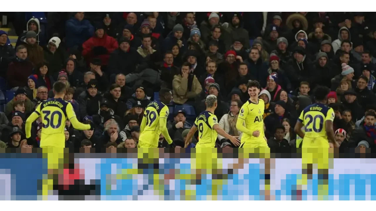 Dua Laga Penutup Pekan ke-18 Liga Inggris: Tottenham Menang Tipis, Leeds United Imbang