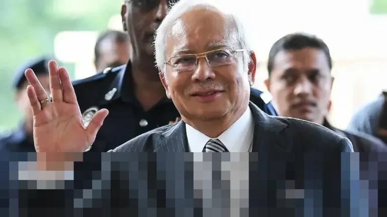 Eks PM Malaysia Najib Razak Divonis 165 Tahun Penjara dan Denda Rp47 Triliun dalam Kasus 1MDB Eks PM Malaysia Najib Razak Divonis 165 Tahun Penjara dan Denda Rp47 Triliun dalam Kasus 1MDB