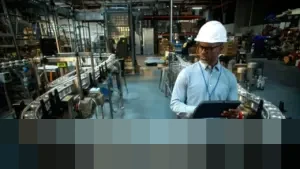 Eksekutif Manufaktur: “Entah Kita Otomatisasi, atau Kita Tidak Akan Bertahan” di Era AI