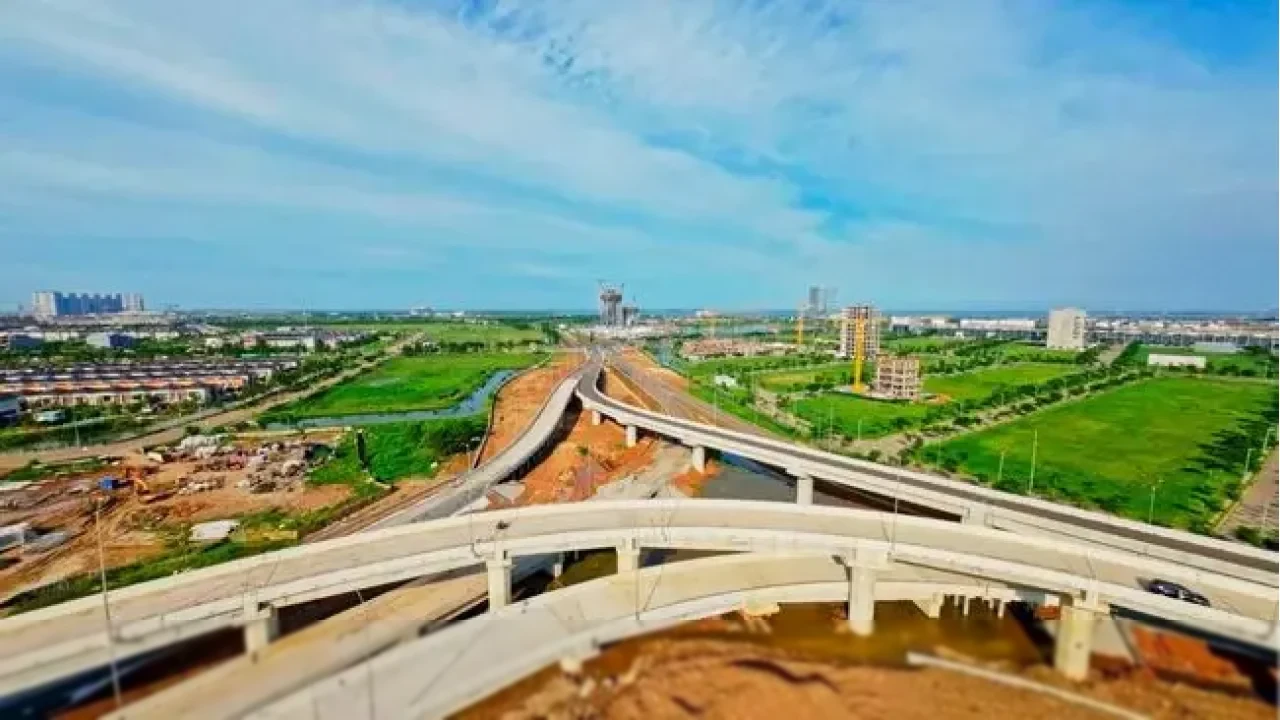 Emiten Aguan, PANI, Tambah 2% Saham CBDK Senilai Rp 482,4 Miliar di Pasar