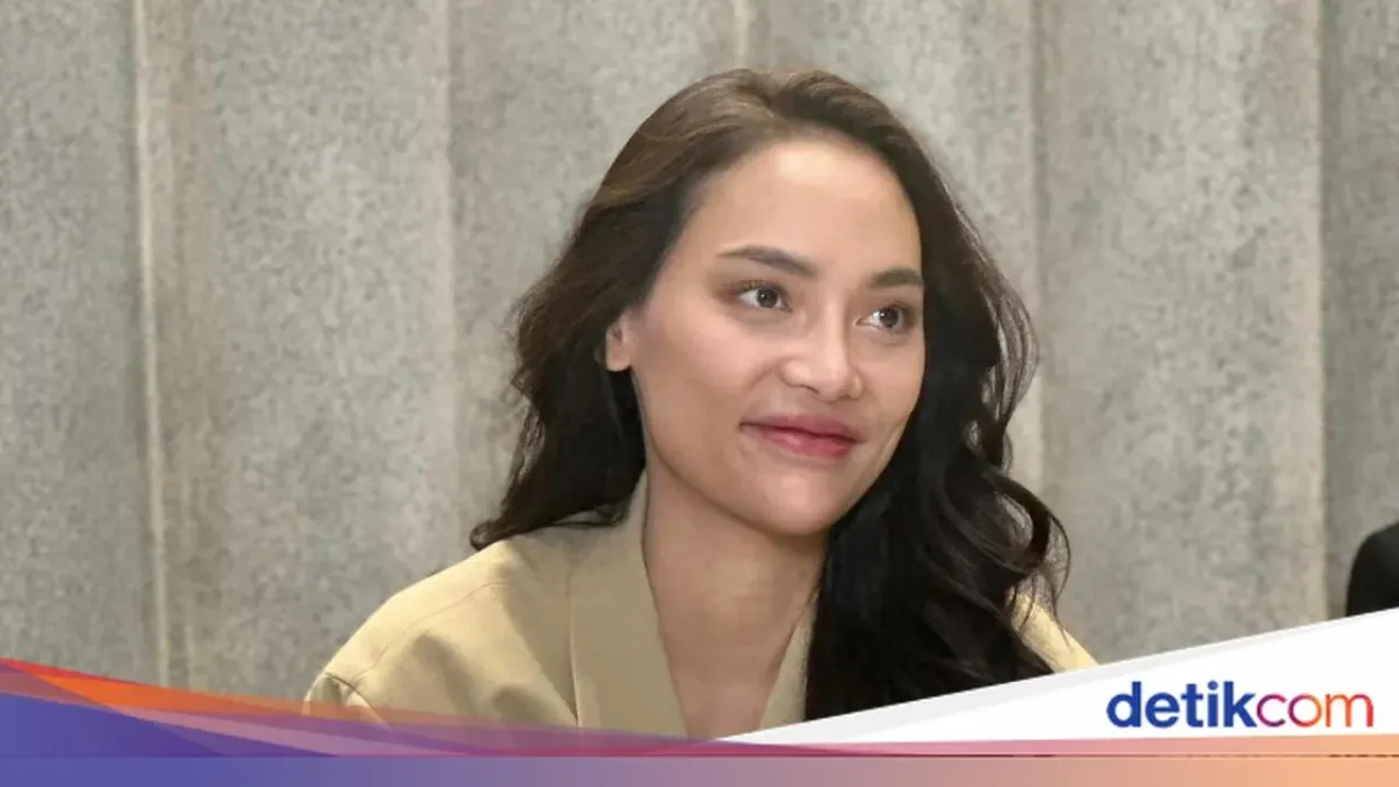 Erika Carlina Sepakati Jalur Damai, Tarik Laporan Pengancaman Terhadap DJ Panda di Polda Metro Jaya