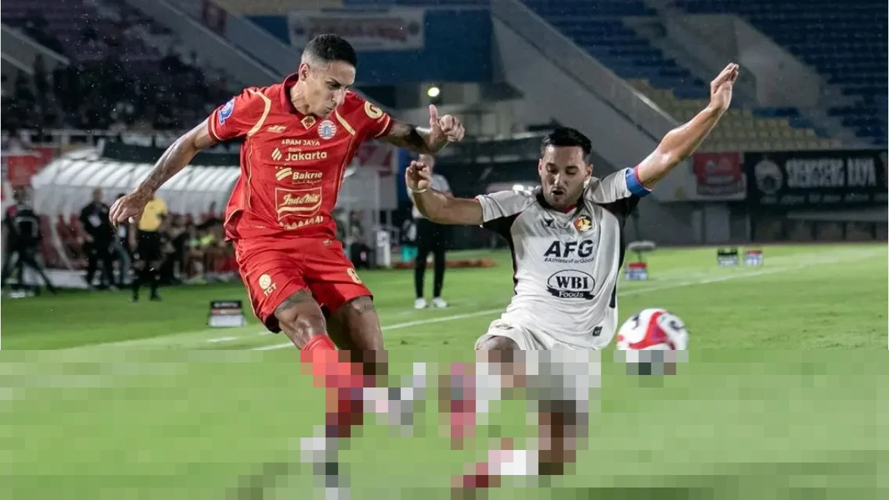 Ezra Walian ‘Reinkarnasi’ di Persik Kediri: Jadi Pemain Paling Berbahaya Indonesia 2025