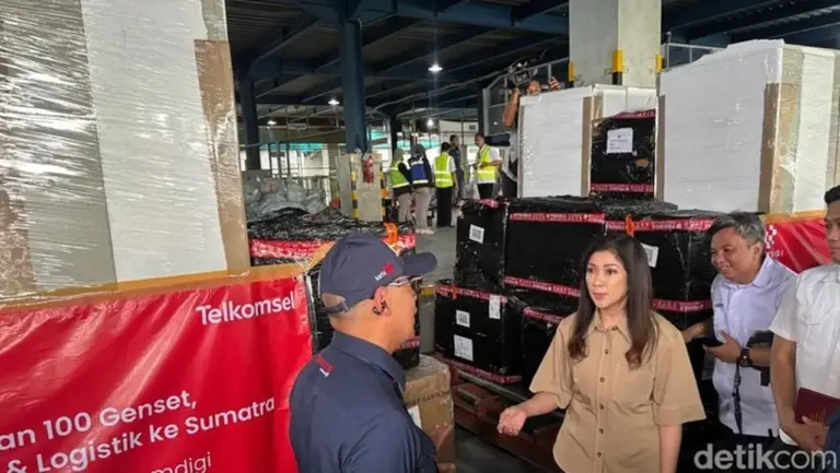 Fifi Aleyda: Kriteria Penerima 500 Ponsel Bantuan Komdigi-Telkomsel di Aceh Tidak Baku