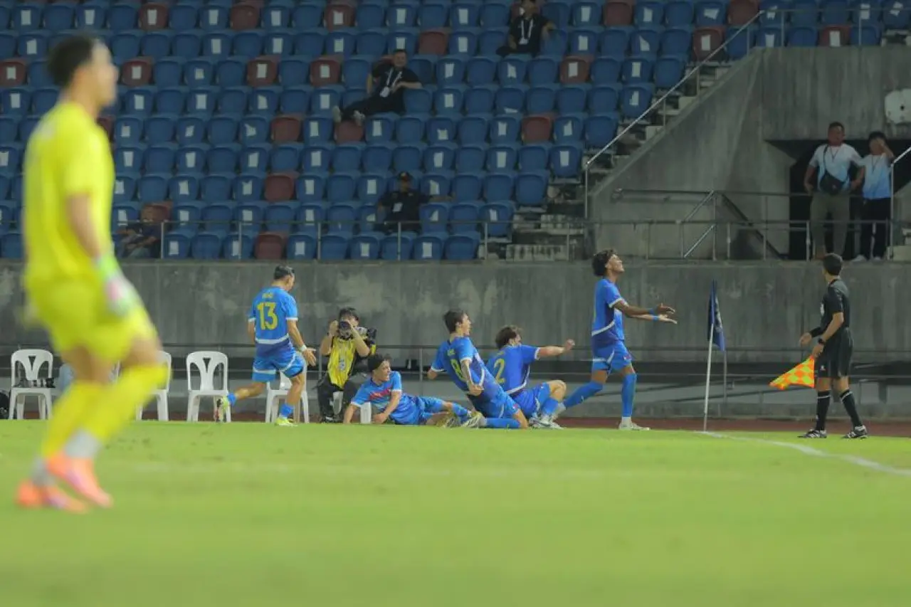 Gol Tunggal Otu Abang Banatao Bawa Filipina U-22 Lolos ke Fase Gugur Gol Tunggal Otu Abang Banatao Bawa Filipina U-22 Lolos ke Fase Gugur
