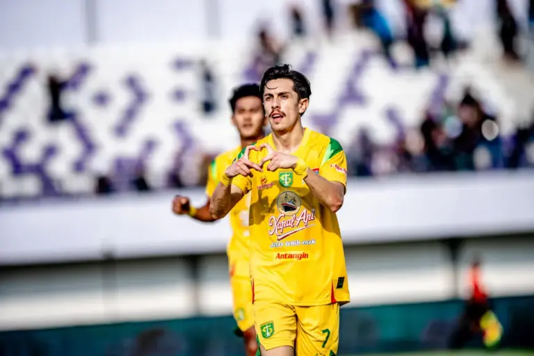 Pemain Persebaya Dengan Permainan Paling Konsisten Sampai Pekan-15