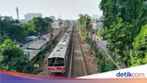 Gangguan Operasional Jalur Rel Tambun-Cikarang, Perjalanan KRL Tujuan Cikarang Alami Keterlambatan