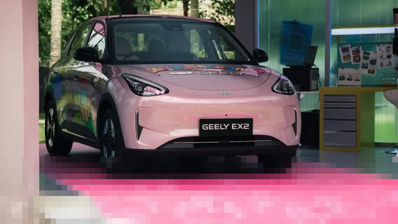 Geely Auto Indonesia Gandeng Tahilalats, Ubah Mobil Listrik EX2 Jadi Kanvas Interaktif Penuh Warna