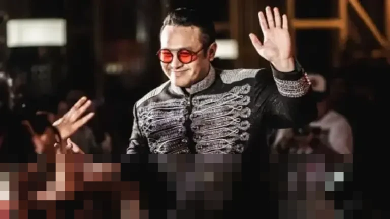 Gilang Dirga Berduka: Ayah Tercinta Wendi Indra Meninggal Dunia di Usia 63 Tahun Gilang Dirga Berduka: Ayah Tercinta Wendi Indra Meninggal Dunia di Usia 63 Tahun