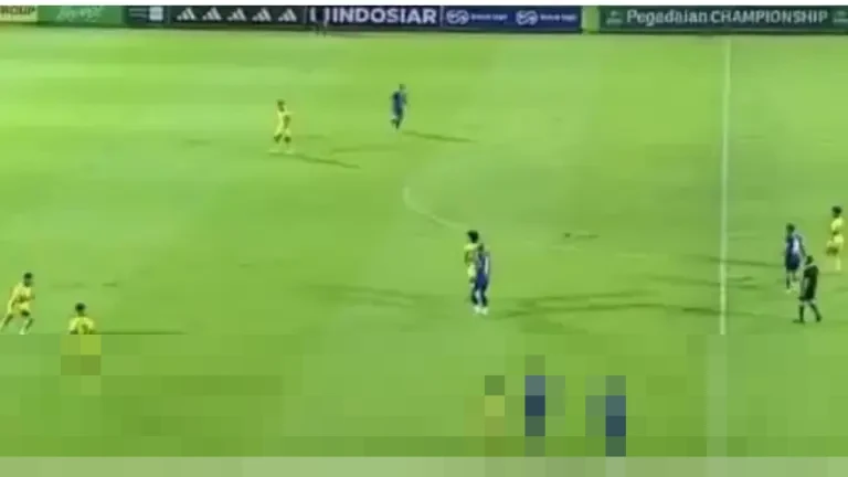 Gol Tunggal Rizky Pora Kokohkan Barito Putera di Puncak, PSIS Semarang Terbenam di Zona Degradasi