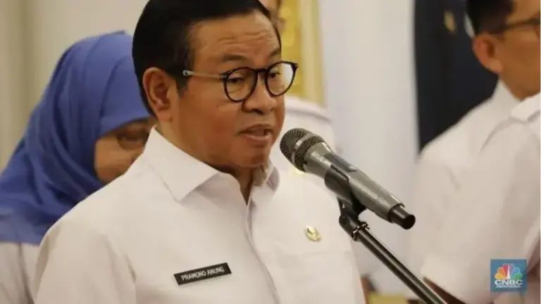 Gubernur DKI Pramono Anung Umumkan UMP 2026 Naik 6,17%, Siapkan Insentif Buruh-Pengusaha