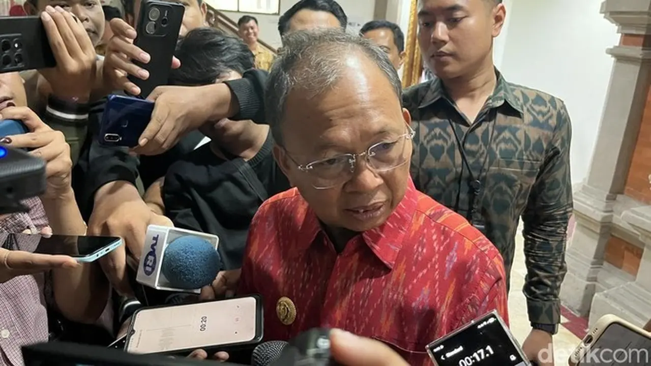 Gubernur Koster Bantah Bali Sepi Turis Jelang Nataru 2026: “Bohong, Saya Punya Data”