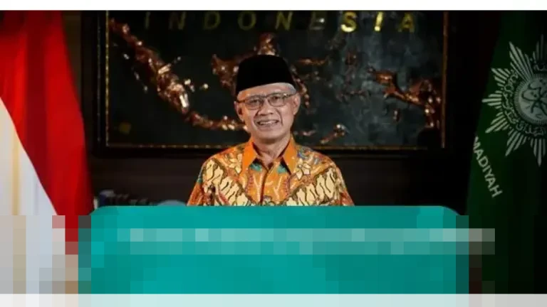 Haedar Nashir Ajak Seluruh Elemen Bangsa Perkuat Solidaritas dan Keteladanan Hadapi 2026 Haedar Nashir Ajak Seluruh Elemen Bangsa Perkuat Solidaritas dan Keteladanan Hadapi 2026