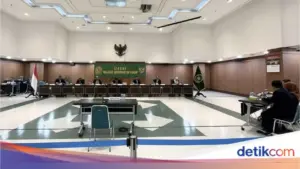 Hakim Pengadilan Negeri Batam HS Dipecat MKH Usai Terbukti Selingkuh dengan Anggota Ormas