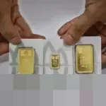 Harga Emas Antam Anjlok Rp95.000, Sentuh Rp2,5 Juta per Gram pada Akhir Tahun 2025