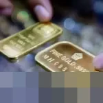 Harga Emas Antam Stagnan di Rp2.605.000 per Gram, Buyback Terkoreksi Rp9.000 Usai Cetak Rekor Baru