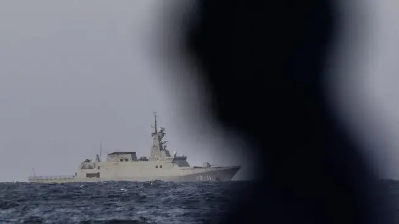 Harga Minyak Dunia Tertekan Tipis di Tengah Ketegangan AS-Venezuela yang Kian Memanas