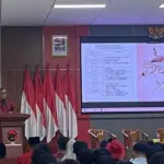 Hasto PDIP Ungkit ‘How Democracies Die’, Soroti Korupsi dan Moral Bangsa