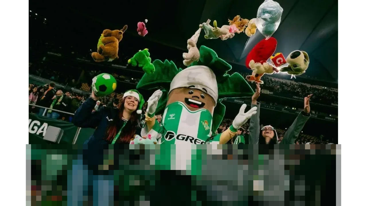 Hujan Boneka Real Betis: Tradisi Natal yang Sebarkan Kebahagiaan untuk Semua