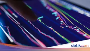 IHSG Menguat 0,43% ke 8.686,47; DMS Propertindo Akuisisi Vila Rp200 Miliar, CSIS Siap Rights Issue