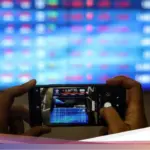 IHSG Terjun ke Level 8.628,72 Poin, Melemah 0,20 Persen di Sesi Pagi