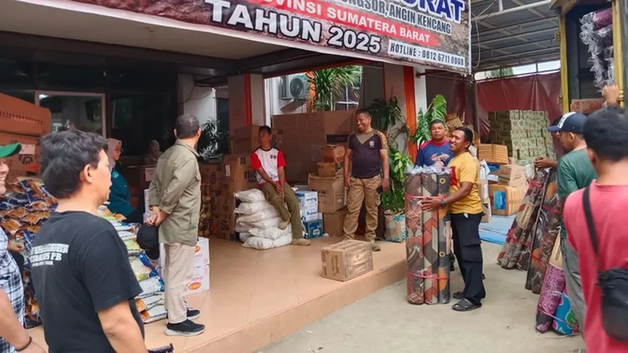 Kemenbud Salurkan Bantuan Kemanusiaan dan Identifikasi Kerusakan Cagar Budaya di Sumatera Barat