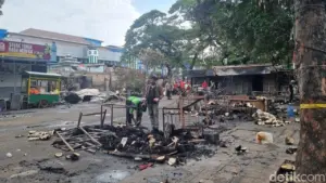 Dua Debt Collector Tewas Dikeroyok di Kalibata, Massa Balas Dendam Rusak Warung dan Motor