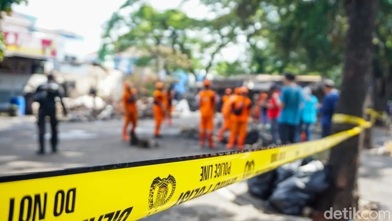 Debt Collector Tewas Dikeroyok, Rekan Bakar Kios di Kalibata Minta Pelaku Diserahkan