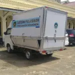 Mobil Pengantar Makanan Bergizi Gratis Terguling di Pekalongan, Sopir Tak Kantongi SIM A