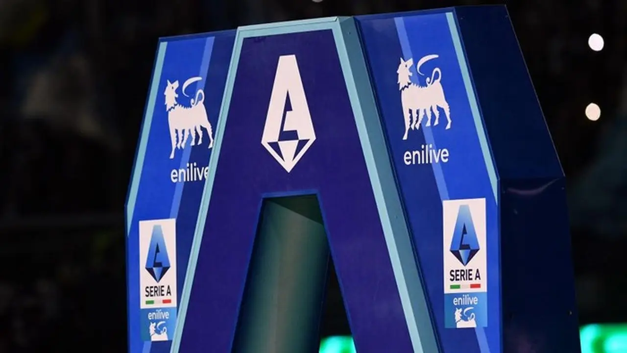 Liga Italia Memanas: AC Milan, Napoli, Inter Milan Berebut Puncak Klasemen Pekan ke-15 Liga Italia Memanas: AC Milan, Napoli, Inter Milan Berebut Puncak Klasemen Pekan ke-15